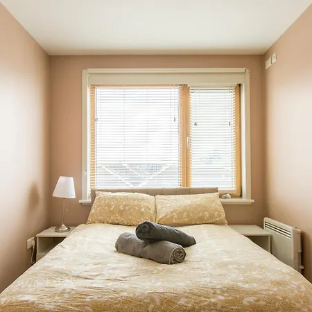 Apartment Stylish At Aviva *