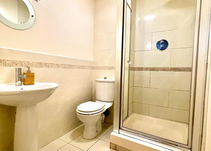 Stylish At Aviva Apartament